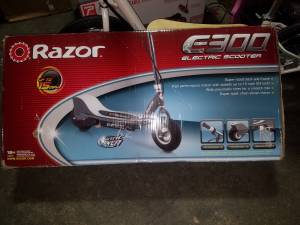 Razor E300 Electric Scooter (COLUMBUS)