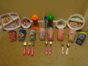 Kids / Baby Dishes. 25 Total Pieces. (Cordova)