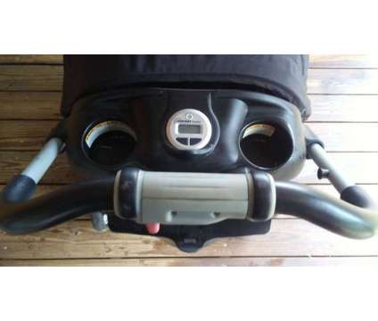 Graco Stroller w/ Comfort Tracker