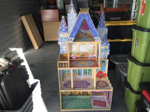 KidKraft Disney Cinderella Royal Dream Dollhouse