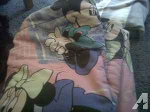 Minnie Mouse & Tweety comforter & Tweety bird sheets - $10 (Kokomo)