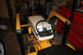 1971 International harvester Cub Cadet tractor with front loader (Dbn Hgts)