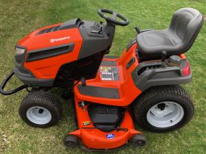 Riding Mower/Garden Tractor (Fishers)