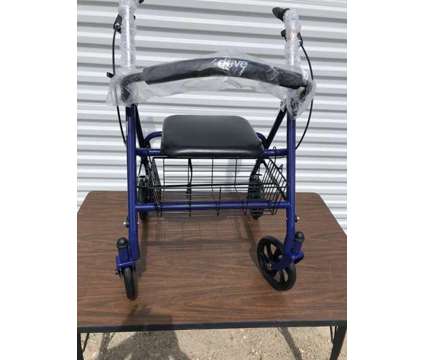 Walker Drive Medical Four Wheel Rollator Fold Up w/ Seat Casters NEW