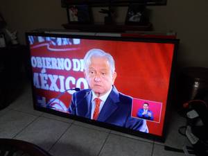 TV Sharp Aquos Smart TV 70 Inch Working (East Side)