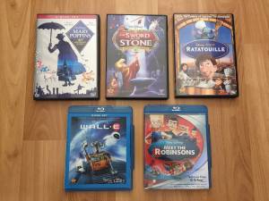 5 Disney movies dvd Blu Ray Mary Poppins Ratatouille Wall E Sword Meet (novato)