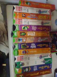 14 Veggie Tales Vhs tapes!!! (Stone mountain)