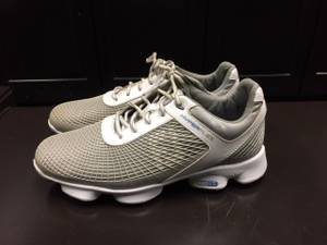 Golf shoes - Footjoy Hyperflex - Size 8.5 (Dellwood)