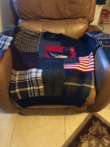 2 $100.00 sweaters excellent condition (Marana)