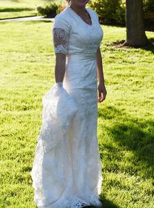 Lace wedding dress (Salt Lake City, UT)