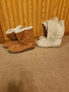Womens size 10 boots (Border of Oak Creek)
