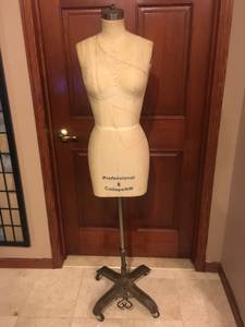 Professional Mannequin, Dress Form, Size 6 (East Harlem)