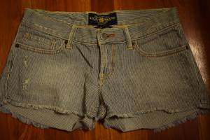 Lucky Brand Womens Shorts - size 00/24 (Tigard)