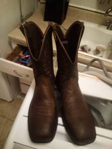 Ariat Boots (brand new) (Midtown)