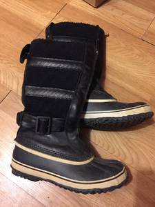 Size 8 Women's Sorel Waterproof Winter Boots (Valley)