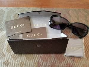 Gucci Women's Black Sunglasses (Bull mountain Tigard)