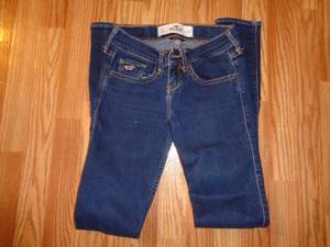 Hollister jeans (Shakopee)