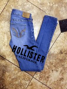 Hollister Classic Stretch High-Rise Super Skinny Jeans