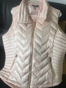 Woman's down vest (Fairbanks)