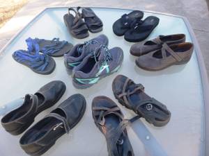 7 Pairs Size 10 Wmns Shoes/Sandals (Helena)