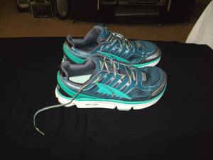 Women's Altra Provision 2.5 Running Shoes (Tucson)