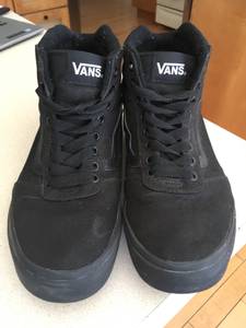 Vans mens black high top shoes size 9 (Livonia)