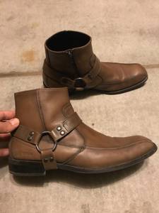 Kenneth Cole mens boots - size 11.5 (32nd St and Bell Rd - Starbucks)