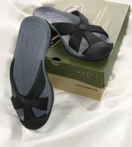 NEW* $80 KEEN BALI SANDALS SHOES 7.5M (in box) (Midtown East)