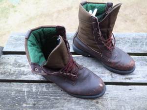 Browning boots Great shape mens size 10 (Uxbridge, Ma.)