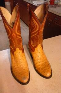 Full quill peanutbrittle ostrich western/cowboy boots size 10D