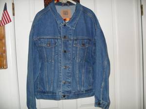 Men's denim Jean Jacket - size XL (Olney, Md)