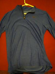 Brand new Nike Dri - Fit pullover never worn (3463 ivylink dr)