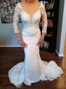 Stunning Sophia Tolli Wedding Dress (Canton, MI.)