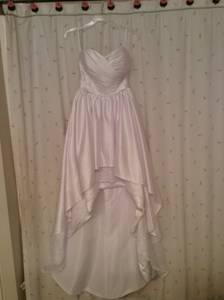 Brand new wedding dress size 6 (Edgewater)