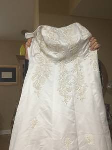 Wedding dress size 22 (Grove City)