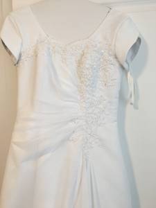 Wedding Dress Davids Bridal (Provo)