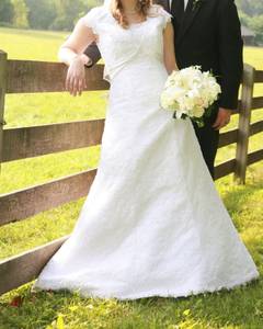 White beaded lace wedding dress size 12