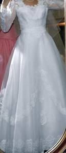 Wedding Dress with Veil (Cordova)