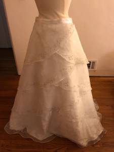 Wedding dress tier skirt