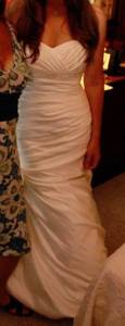 Satin Mermaid Wedding Dress w Bow Detail - size 6 (Tech Ridge)