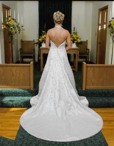 Wedding Dress - Size 6 - Perfect Condition - Pearl (Terre Haute)