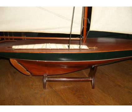 1901 - Handcrafted America's Cup Yacht Replica