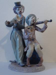 LLADRO #5856 CIRCUS CONCERT, Porcelain FIGURINE in MINT CONDITION!!!
