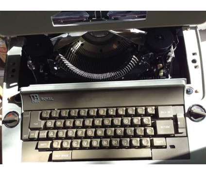 IBM Royal Litton Model C Electric-Vintage Typewriter- 1967 - $250 (Tucson)