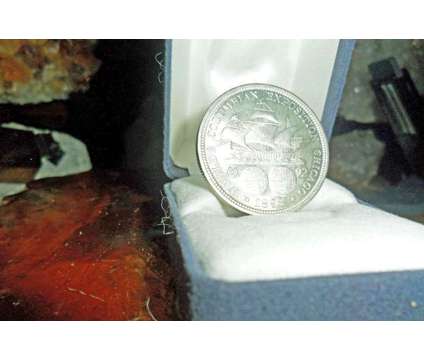 Exceptionally a Rare Coin Columbian Commemorative Silver Half Dollar 1892-P Pure