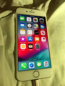 HELPING A FRIEND - SELLING IPHONE 7 128GB ATT/Cricket (By wolfchase mall)