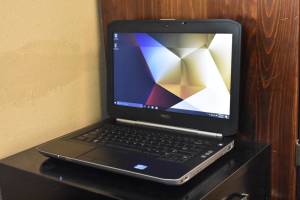 Dell Business Model Laptop (i5-2450M, 4GB, 320GB) (Tacoma/Pullyup)