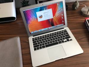 MacBook Air - 13 inch (Attleboro)