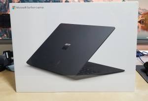 SEALED* Black Surface Laptop 2 - i7, 16GB, 512GB (Lynnwood)