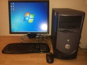 TRADE - DELL WINDOWS 7 DESKTOP w/ FULL VERSION OFFICE & LCD